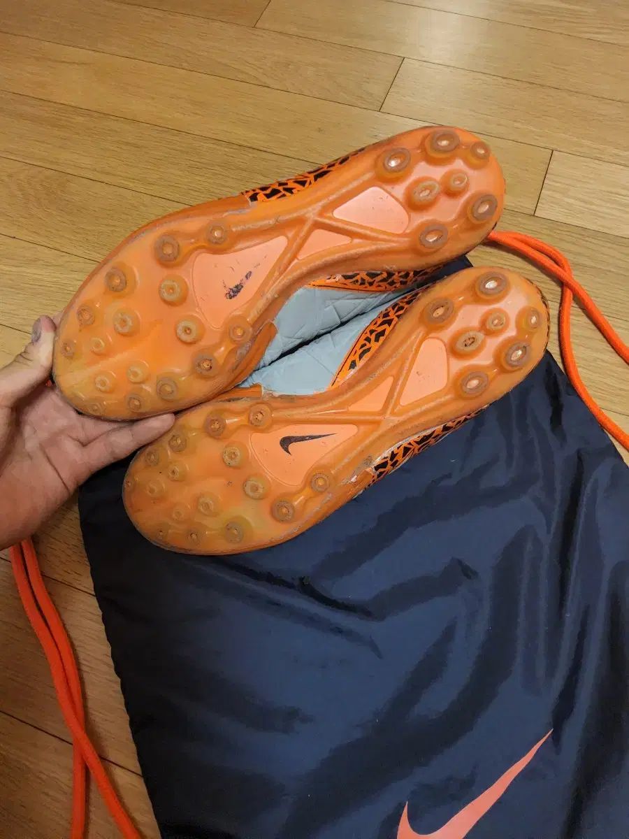 エリート サッカーシューズ