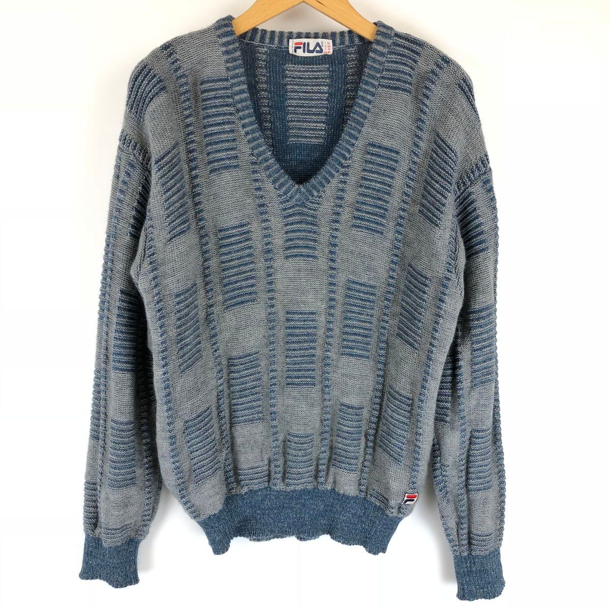 【古着】 フィラ 総セーター made in ITALY ジャガード 総 80年代 Vネック ワッペン付き グレー系 メンズL n010923