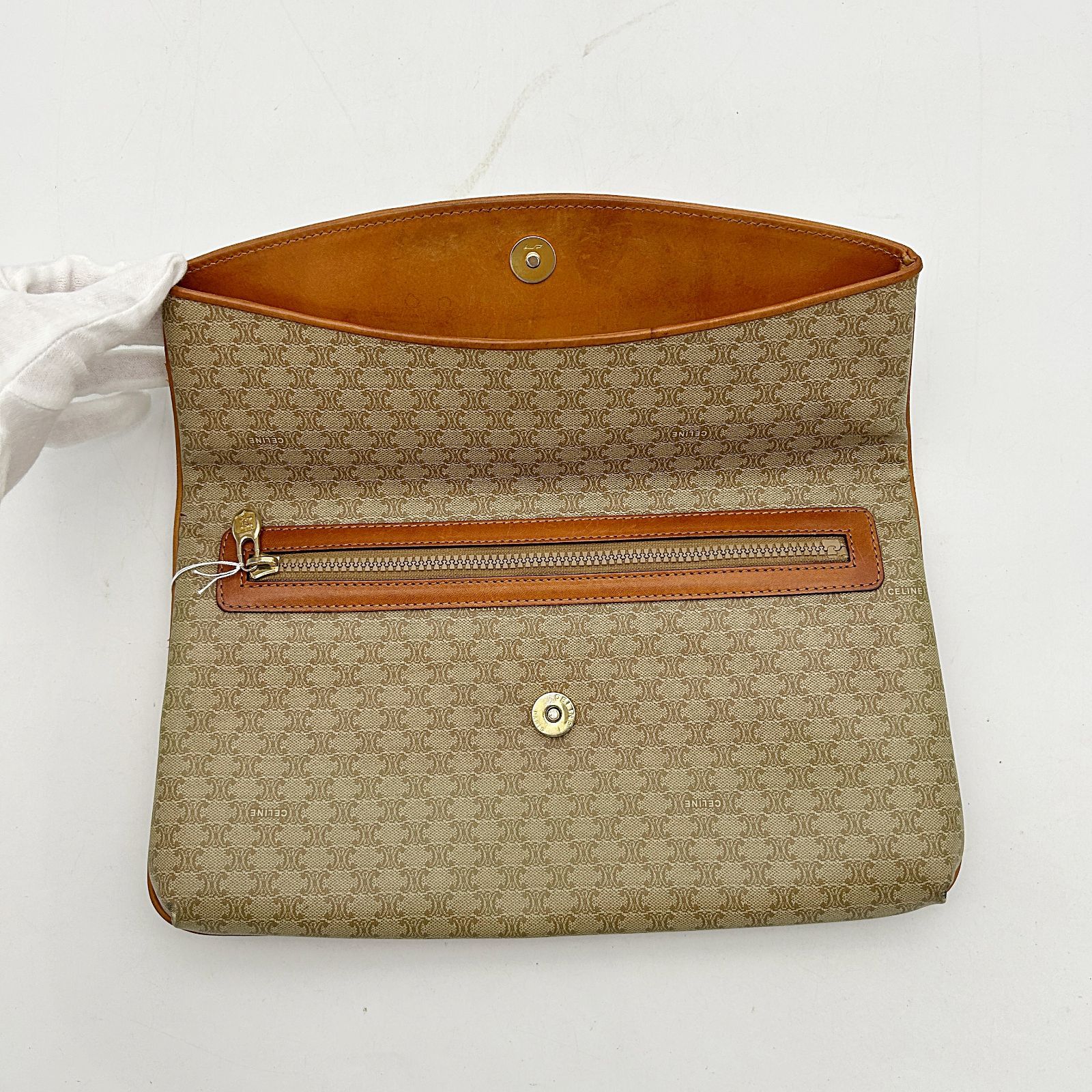 CELINE