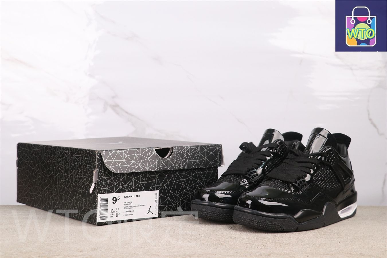 エアジョーダン ブラック レザー シューズ 今日特価】Air Jordan（エア ジョーダン） AJ4 719864 - 010