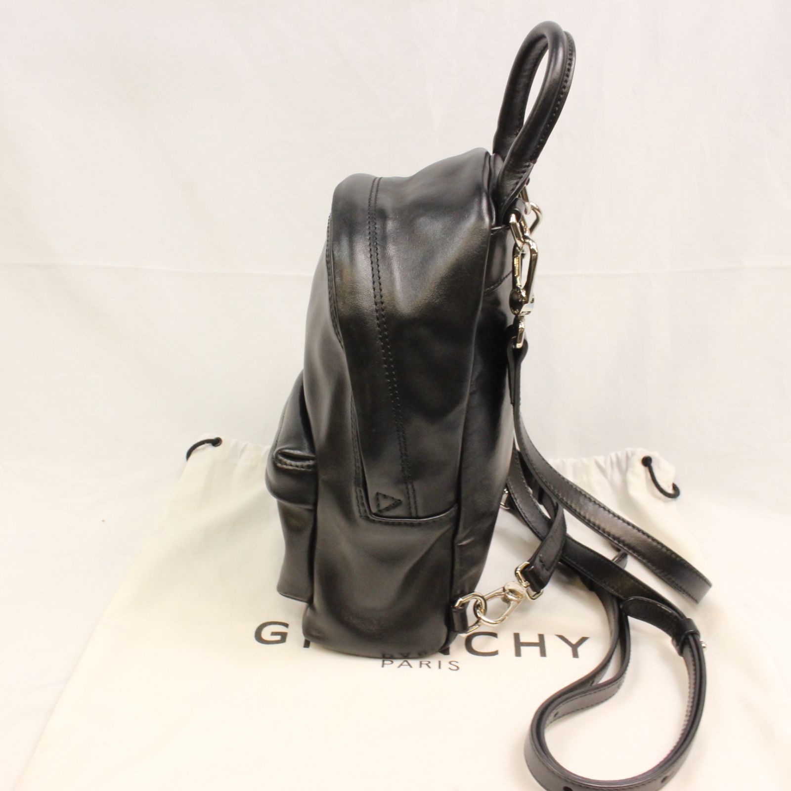 GIVENCHY ジバンシィ ナノレザー スムースレザー ミニリュック GIVENCHY ジバンシィ ナノレザー スムースレザー ミニリュック