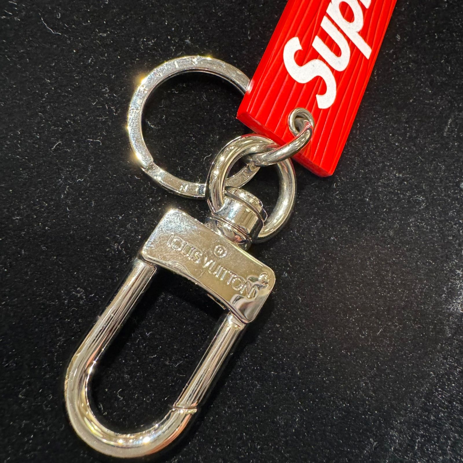 LOUIS VUITTON × Supreme MP2074 19091899252610 LV Down Town Tab