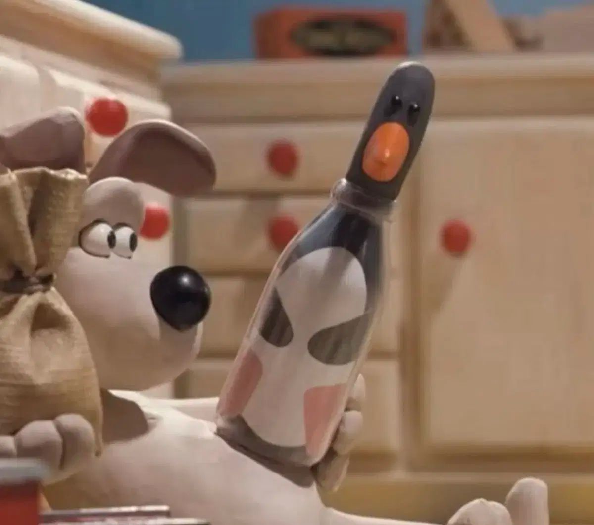 全国無料，新作 フェザー マッグロウ キーホルダー グ・ビョンマク