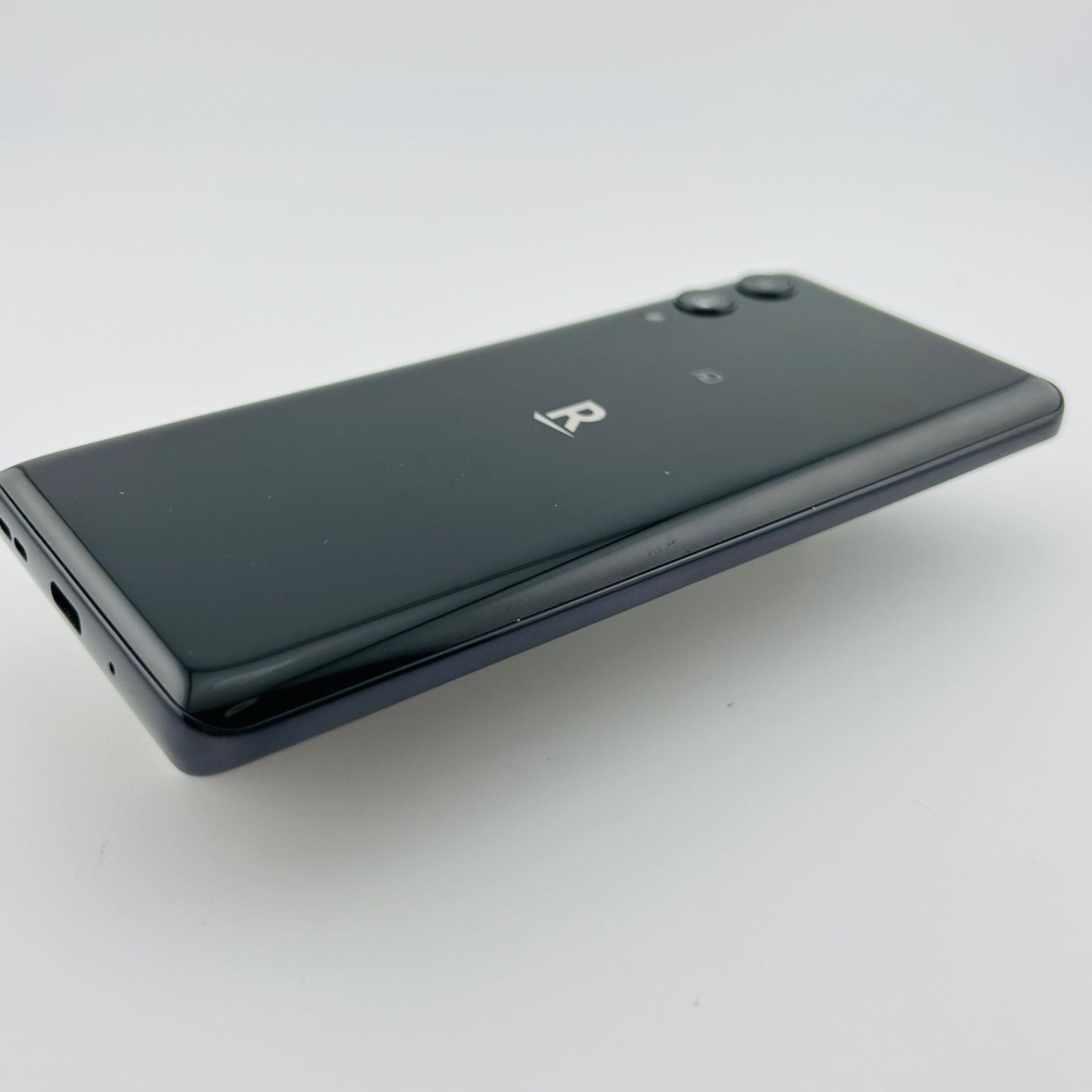 バッテリー良好 Rakuten Hand 5G P780 128GB ブラック SIMフリー