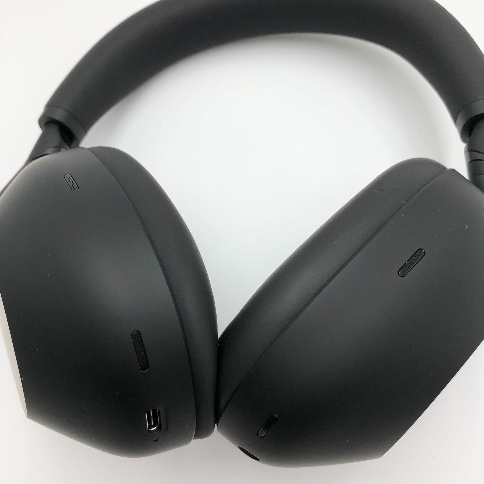 ソニー(SONY)WH-1000XM6 ブラック:ワイヤレスヘッドホン 世界