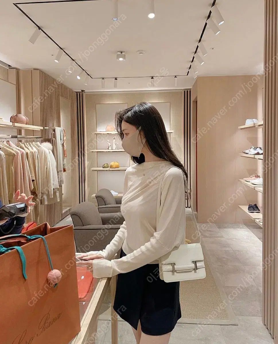 ラプラ ニュー ミニバッグ クリーム DECORATOM_COM_BR