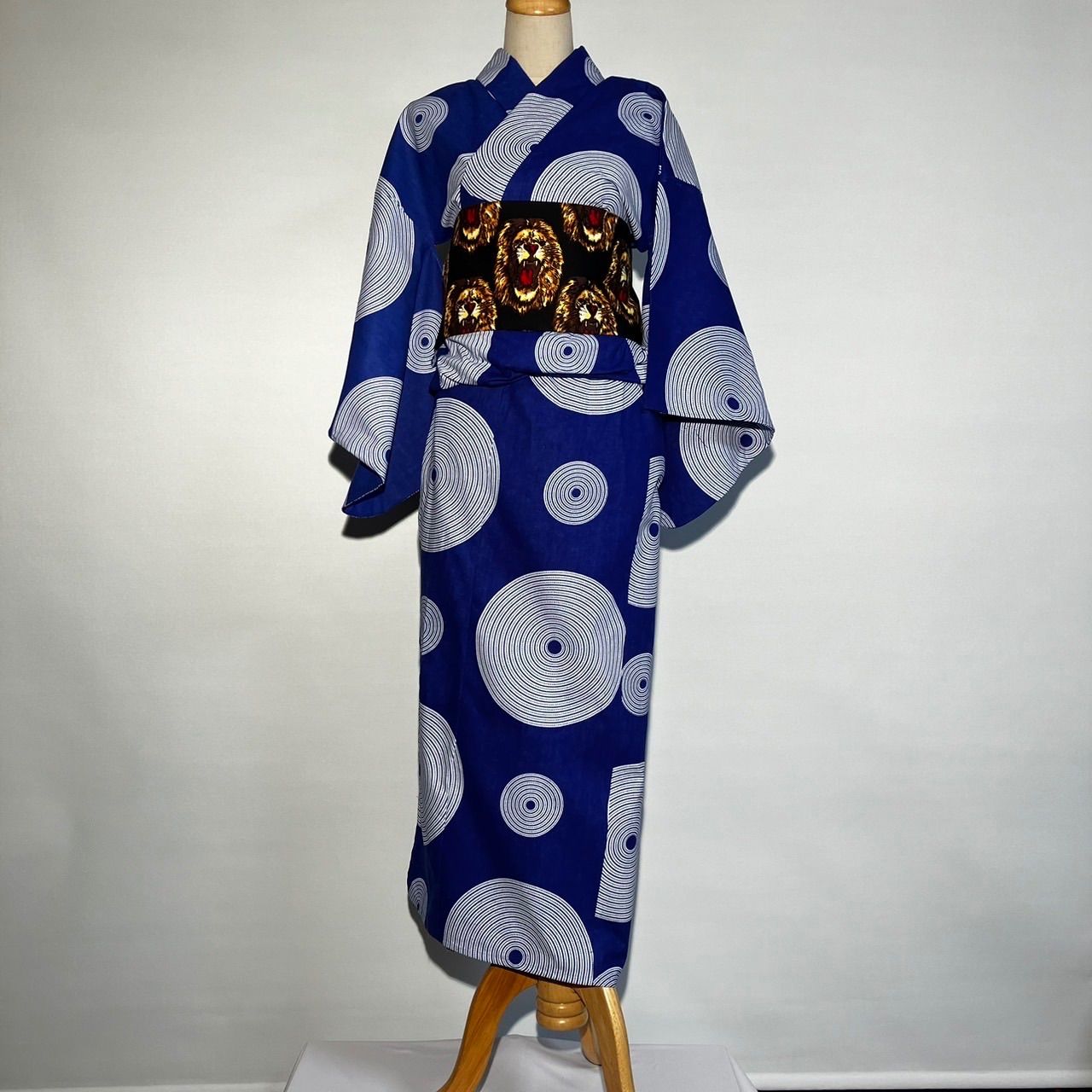うず潮 青×白 アフリカ布 浴衣 11号サイズ