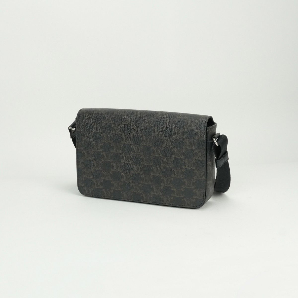 CELINE ブラックトリオンフ メッセンジャーバッグ 最終価格】CELINE ブラックトリオンフ メッセンジャーバッグ