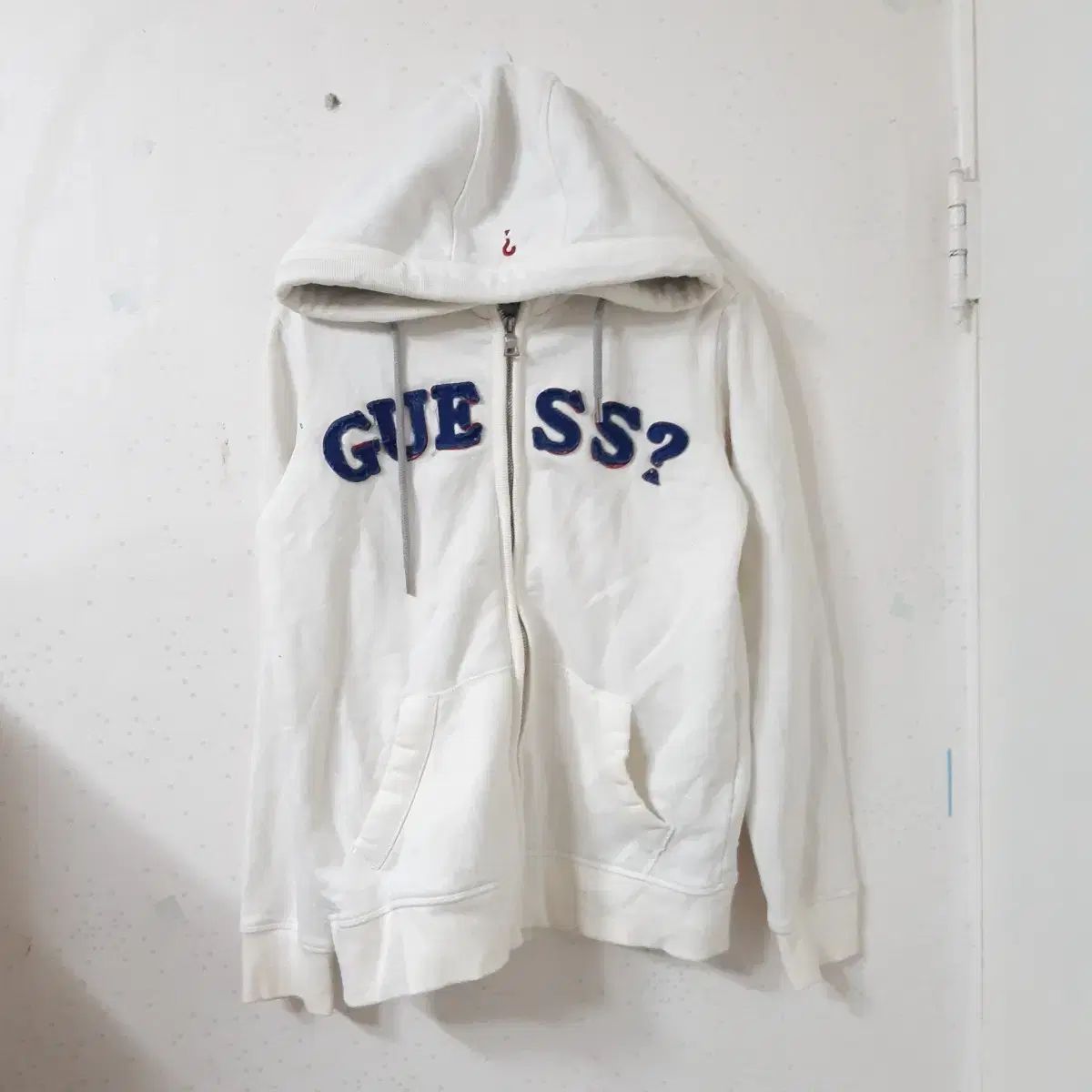 冬厚手 GUESS ゲス フードジップアップ