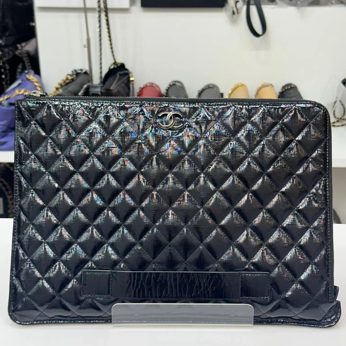 Chanel シャネル シーズン パテントレザー クラッチ ブラック A82224 21 ブンダエ