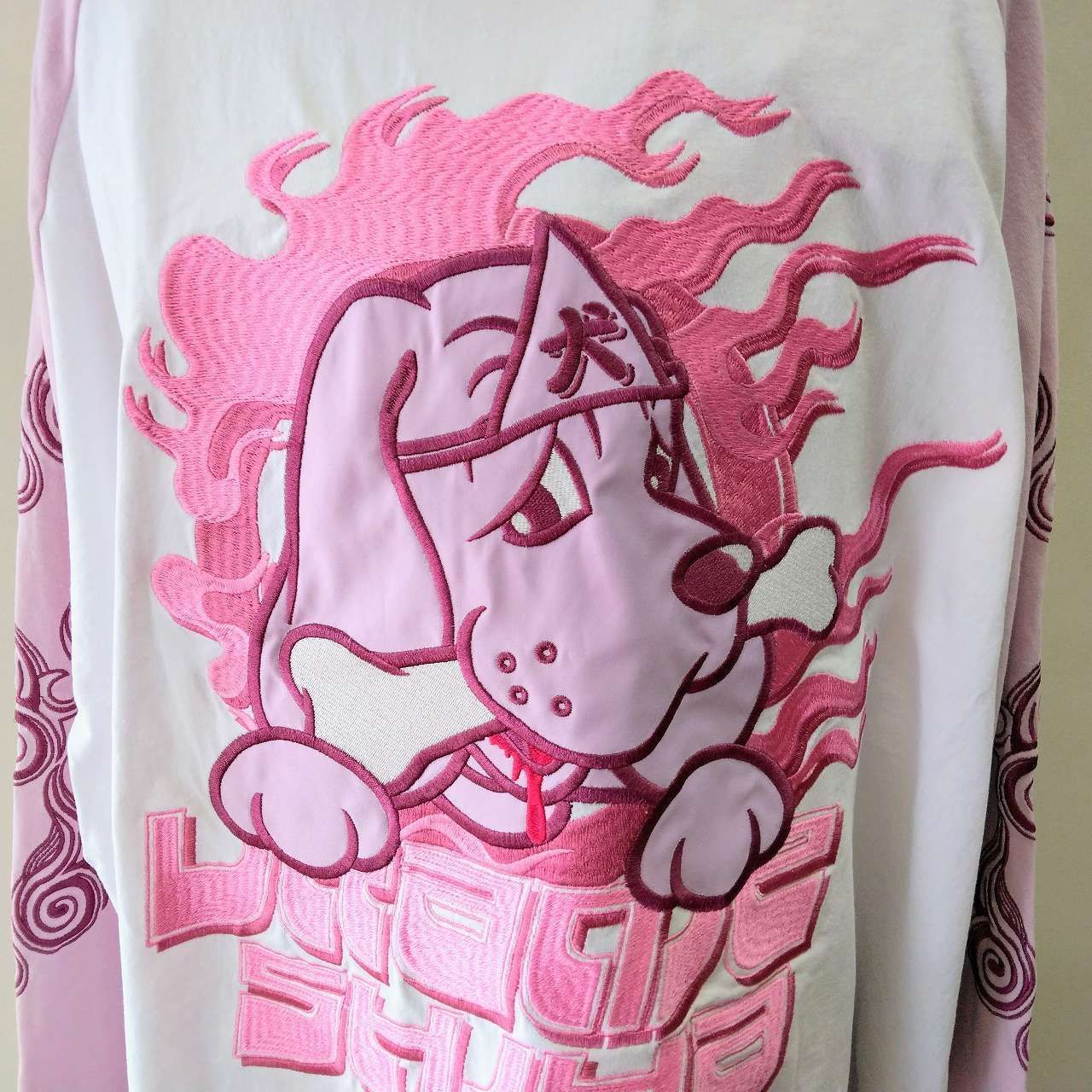タグ付き　ガルフィー GALFY　中型犬　うらめしや長袖Tシャツ　ピンク　L ガルフィー GALFY うらめしや長袖Tシャツ ピンク L It is a T