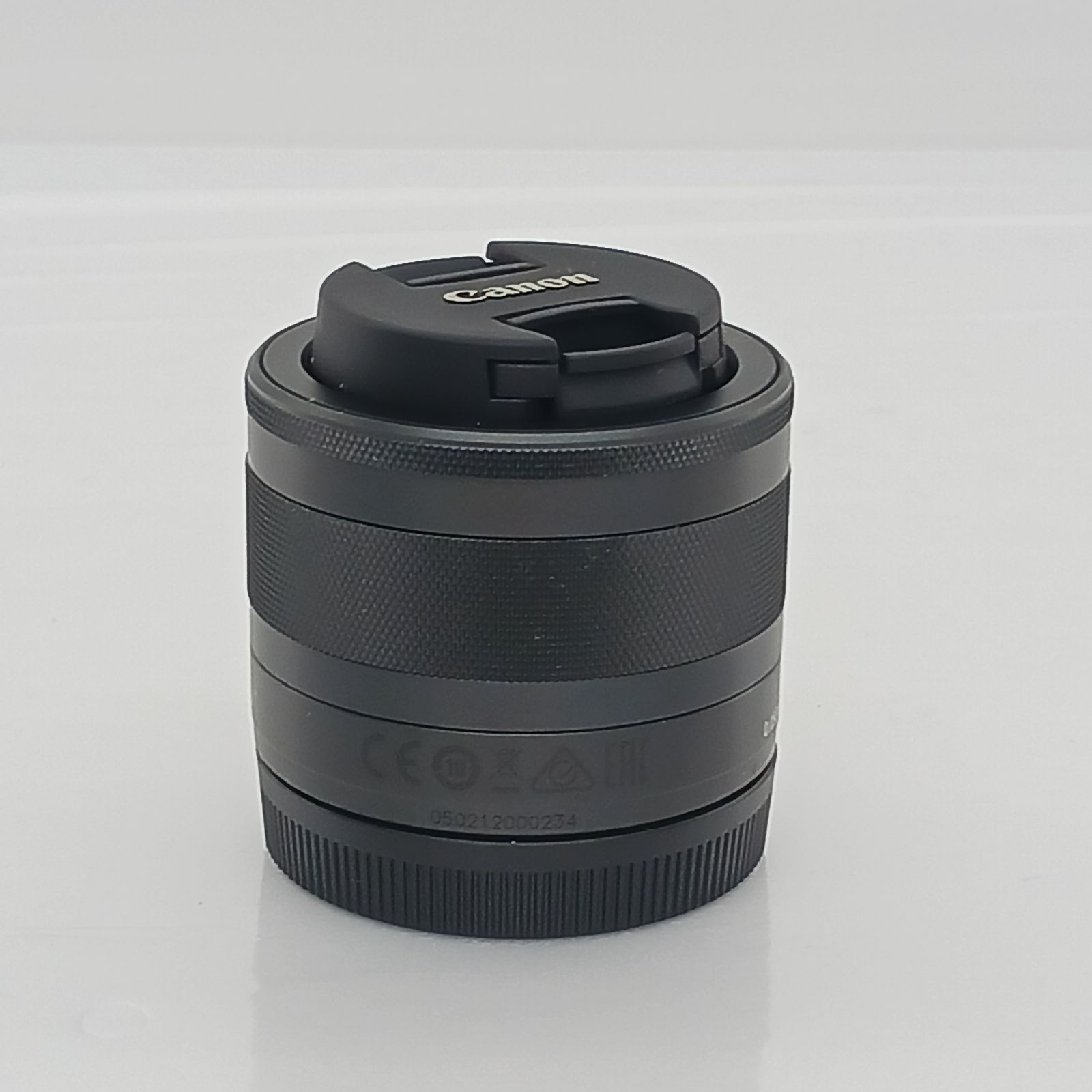 展示商品 キヤノン CANON カメラレンズ EF-M28mm F3.5 マクロ IS STM キヤノンEF-M 単焦点レンズ ブラック EF-M28mm F3.5 マクロ IS STM