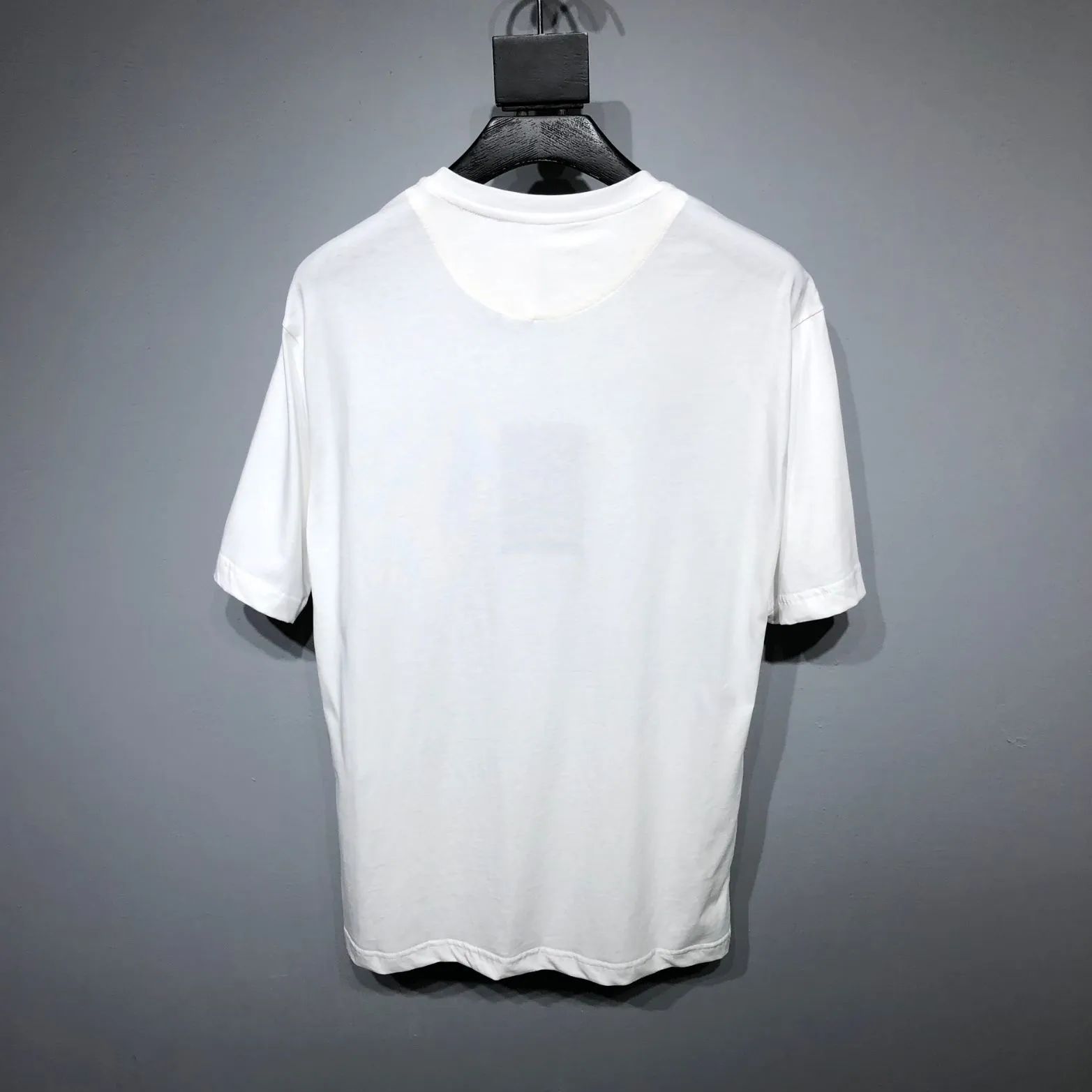 Prada プラダ 三角ロゴ メンズ レディース 半袖Tシャツ ホワイト M