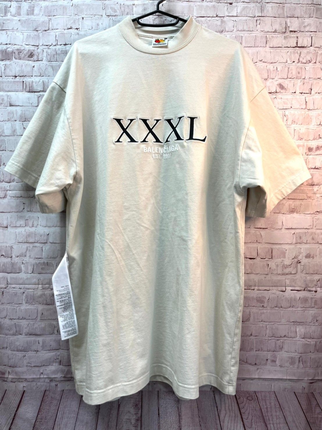 極美品】BALENCIAGA XXXL エンブロイダリー コットンTシャツ 1 - メルカリ