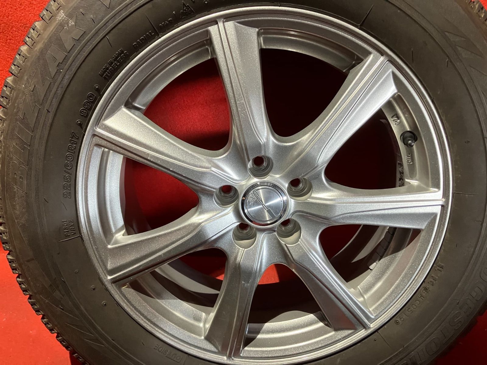 17x7.0J 48