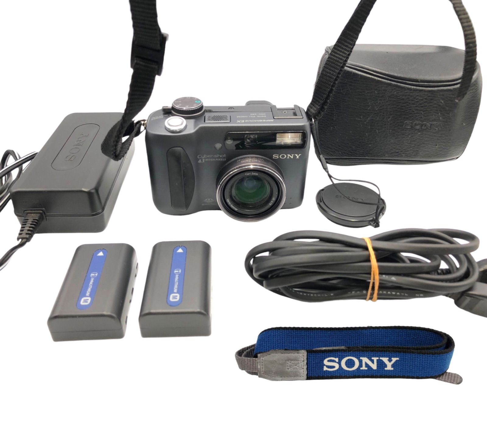 SONY DSC-S85 DIGITAL STILL CAMERA 2/7-21 ソニー デジタルカメラ 4.1 MEGA PIXELS カメラ 撮影機器 動作品 現状品