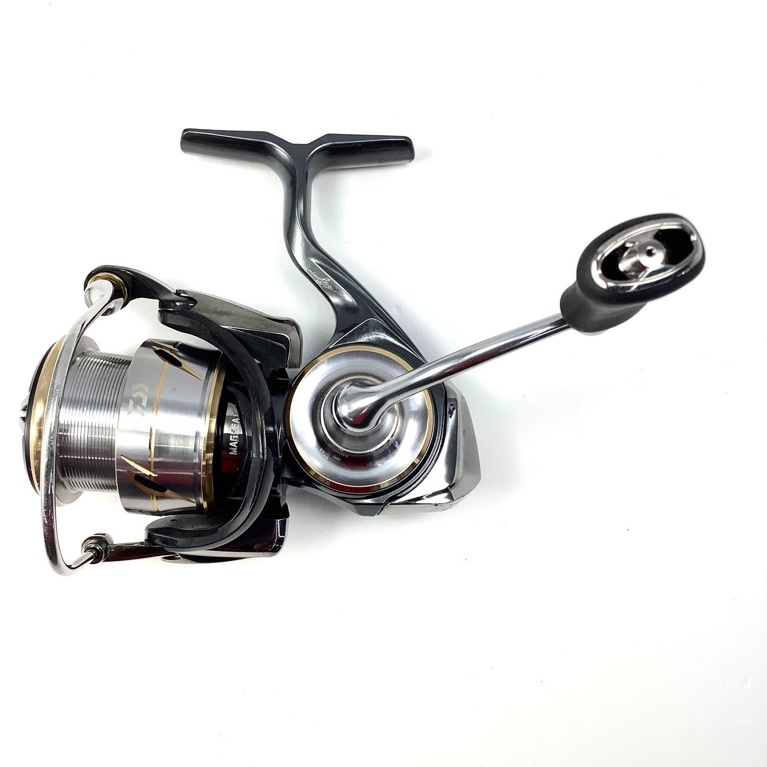 フィッシング LUVIAS LT 2500 スピニングリール