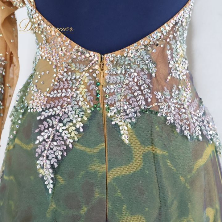 ベージュ系 カーキ系