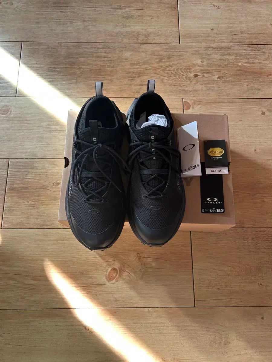 オークリー ライト シールド FOF100587-02Y 270サイズ