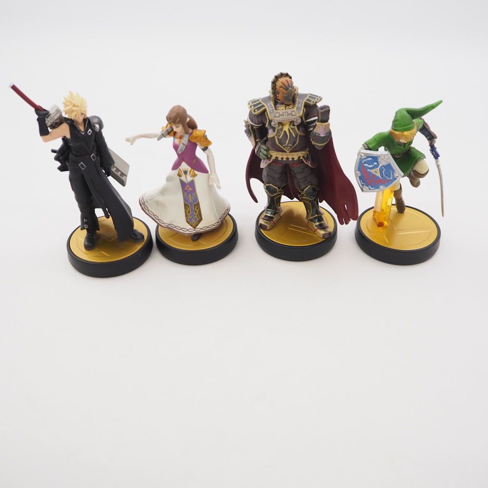 美品 NINTENDO 任天堂 大乱闘スマッシュブラザーズ ゼルダの伝説 FF7 リンク ガノンドロフ クラウド ゼルダ amiibo 4点 セット  アミーボ switch スマブラ HM505 - メルカリ