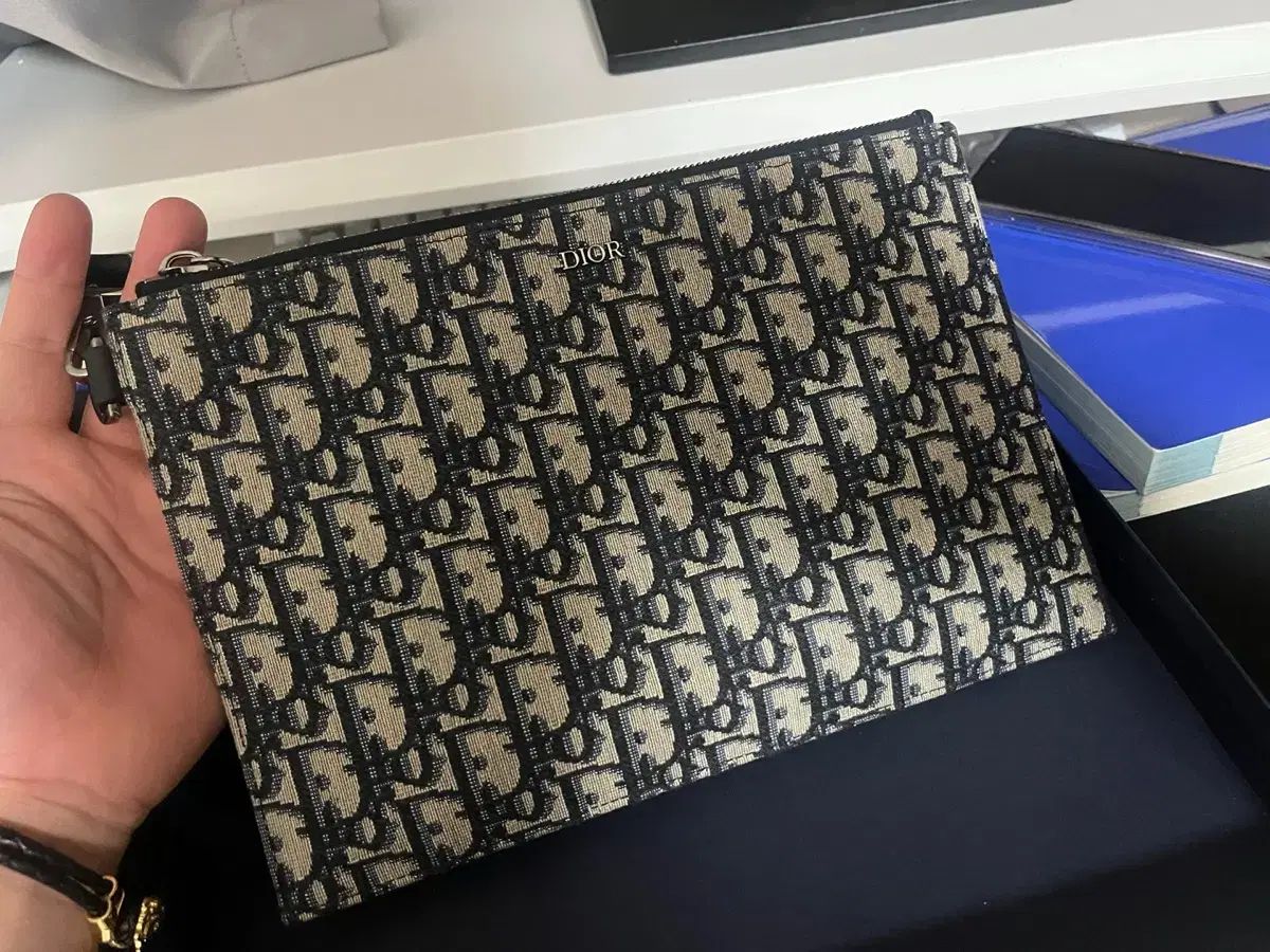 |入荷 1 刺身 ディオール A4 クラッチ