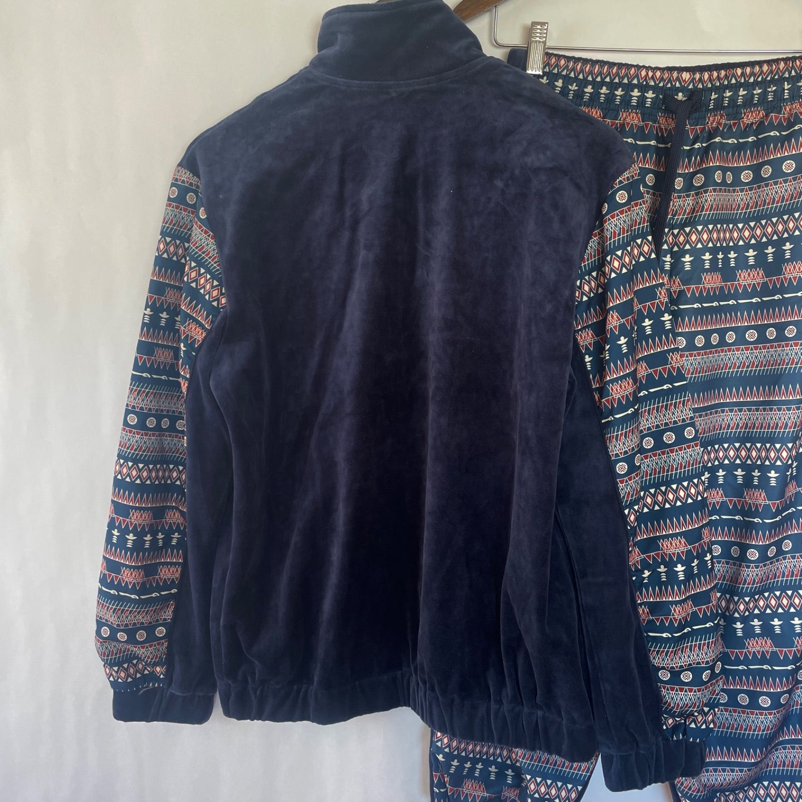 美品 美品 米津玄師 2020 TOUR HYPE セットアップ M ベロア 美品】米津玄師 2020 ベロア TOUR HYPE セットアップ M ネイビー