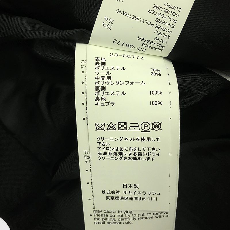 ブラック |