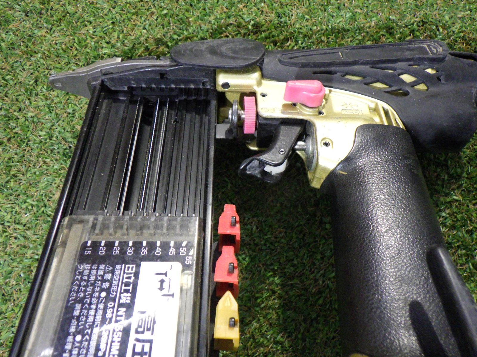 高圧仕上釘打機 NT55HM2