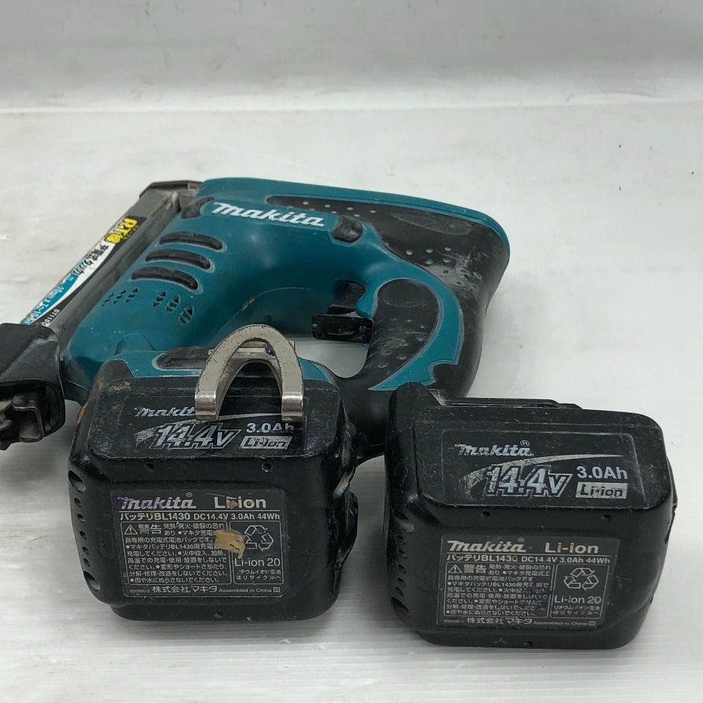 電動タッカ 充電器