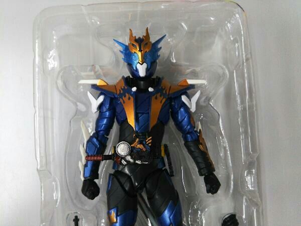現状品 S.H.Figuarts 仮面ライダークローズ 魂ウェブ商店限定