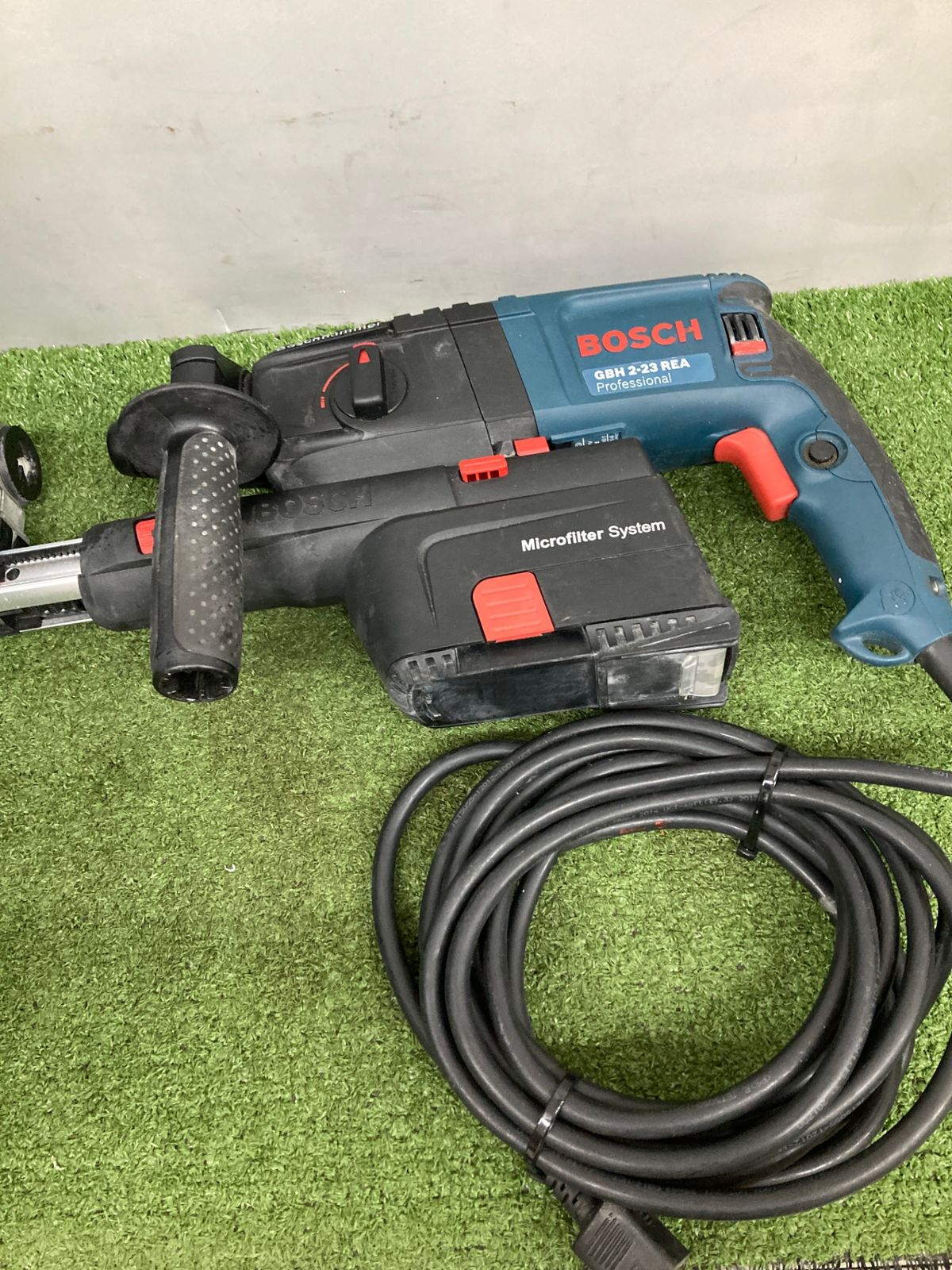 品】【0921】☆ボッシュ:SDS-PLUS 吸じんハンマードリル GBH2-23REA 