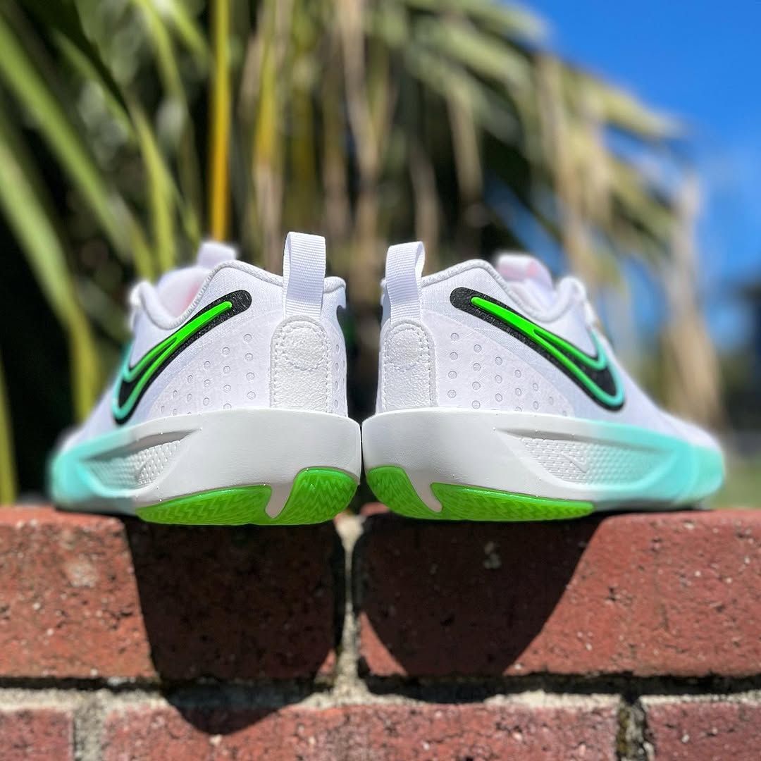 NIKE G.T. CUT 3 GS ナイキ GT カット 3 【BOY'S】 white/bleached