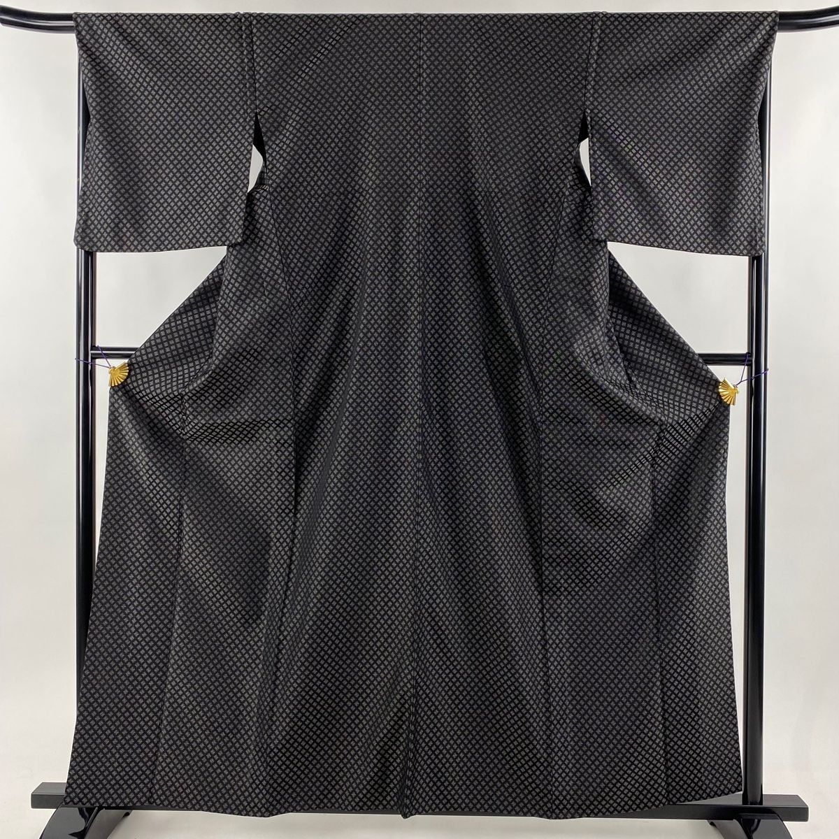 お召 身丈160.5cm 裄丈68cm L 単衣 幾何学模様 黒 正絹