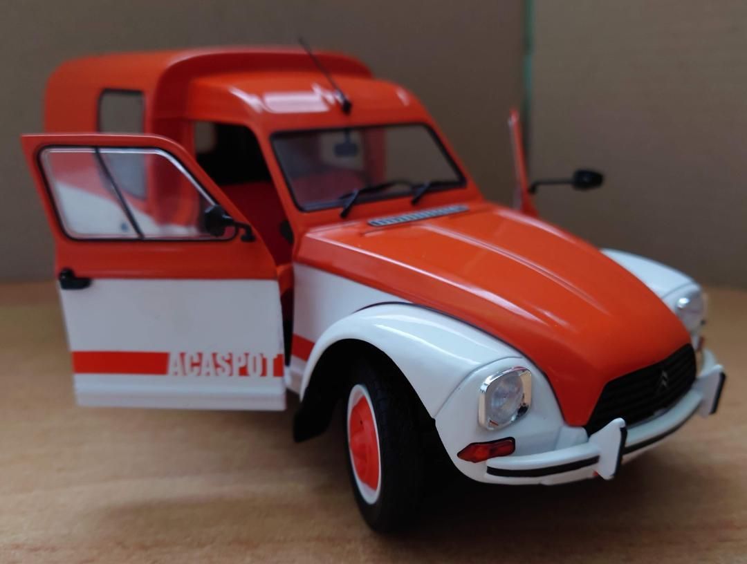 1/18 シトロエン アカディアーヌ 1984 Citroen Acadiane - メルカリ