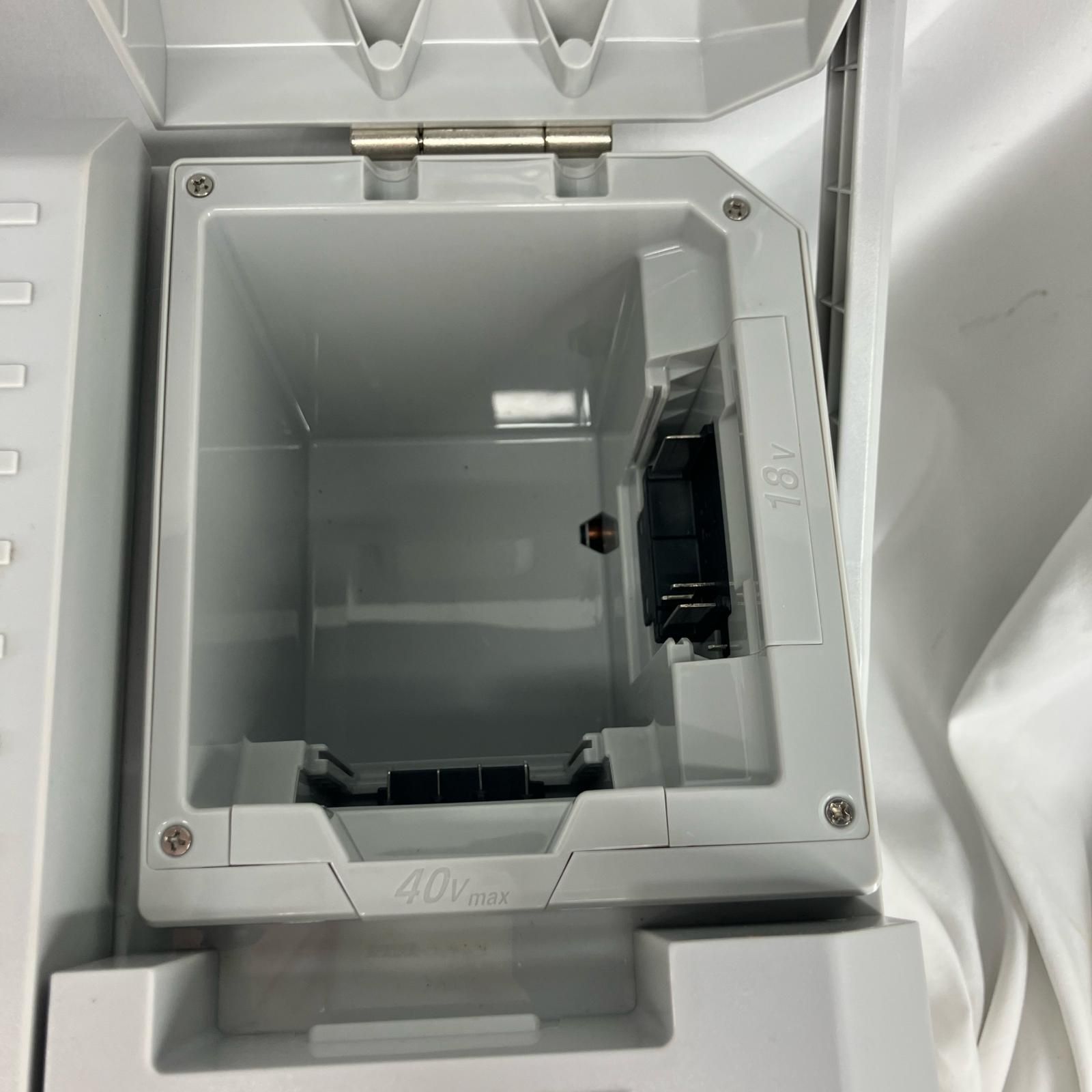 保冷温庫 MAKITA CW003G ブルー