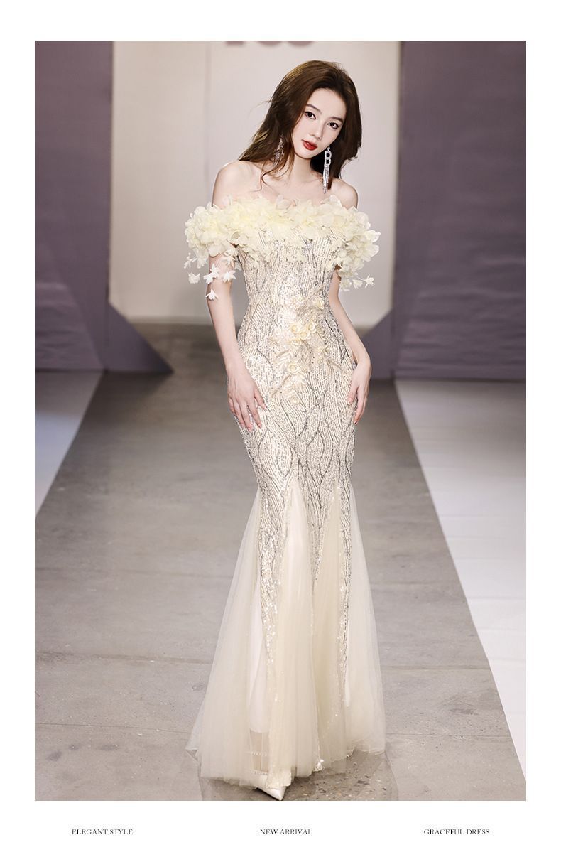 一字肩 マーメイドライン