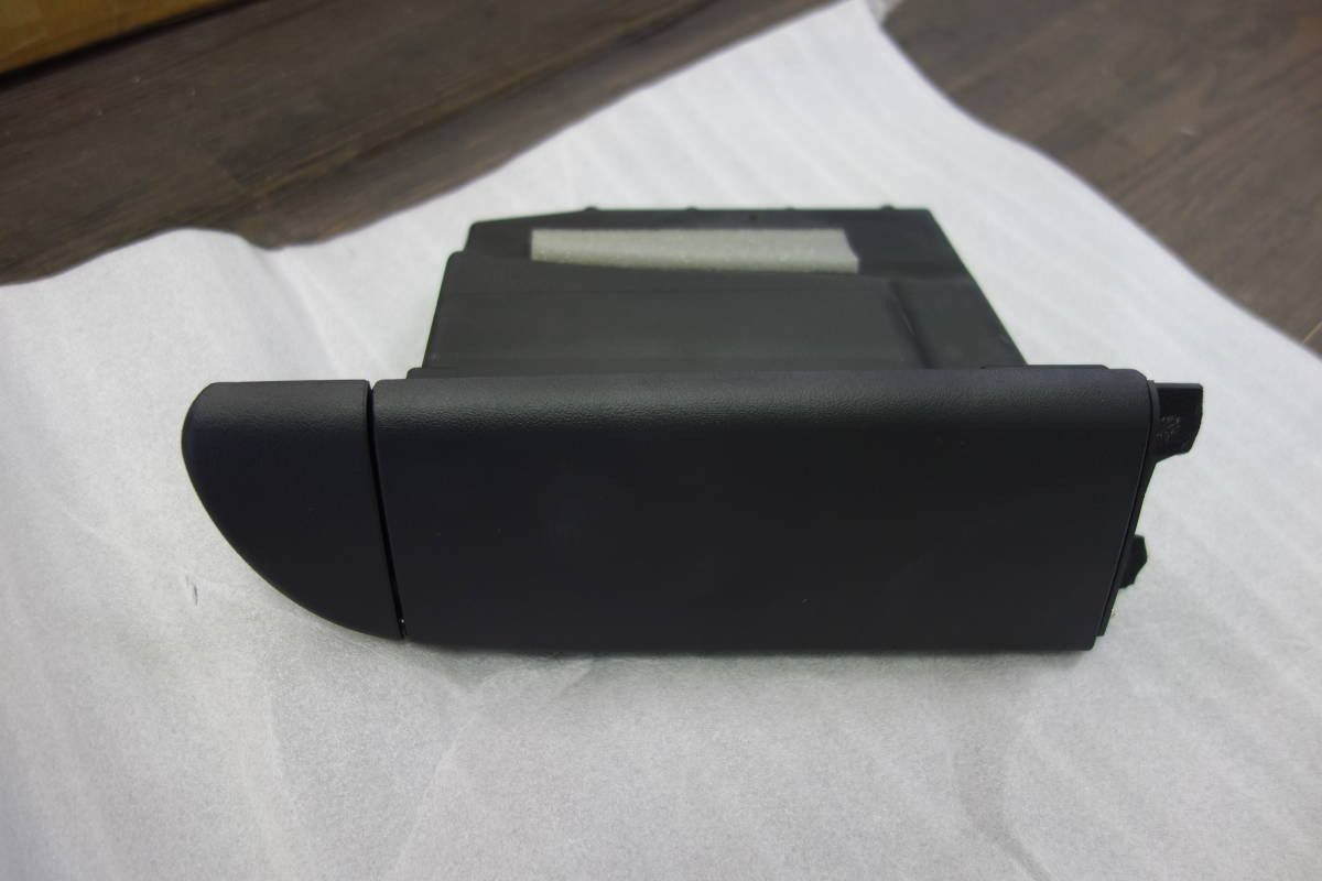 マツダ RX-7 FD3S アームレスト（運転席側）ARMREST R Genuine 純正 JDM OEM 新品 未使用 メーカー純正品