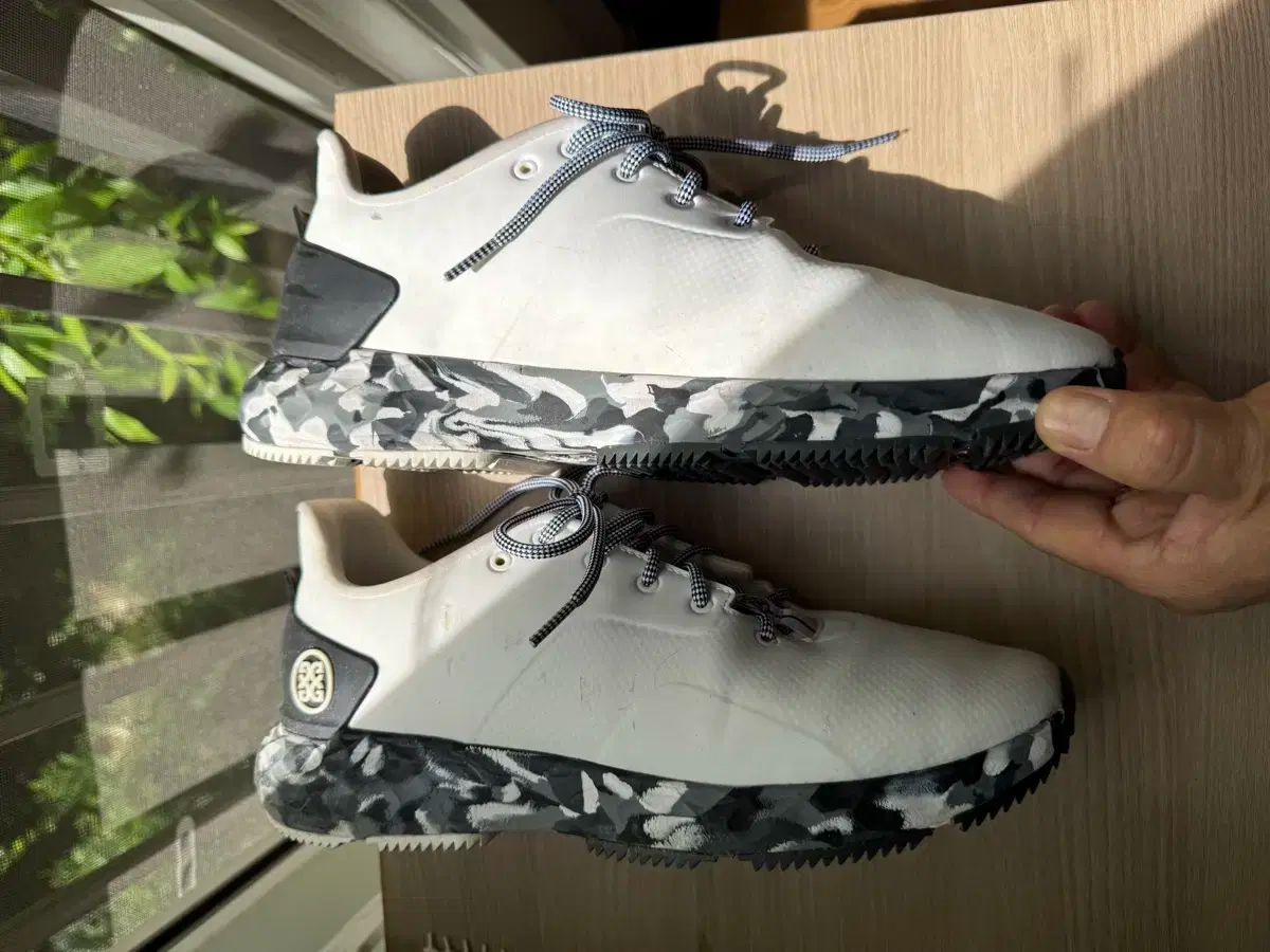 ジーフォア ゴルフ メンズ シューズ MG4+ パイクレス スニーカー 靴