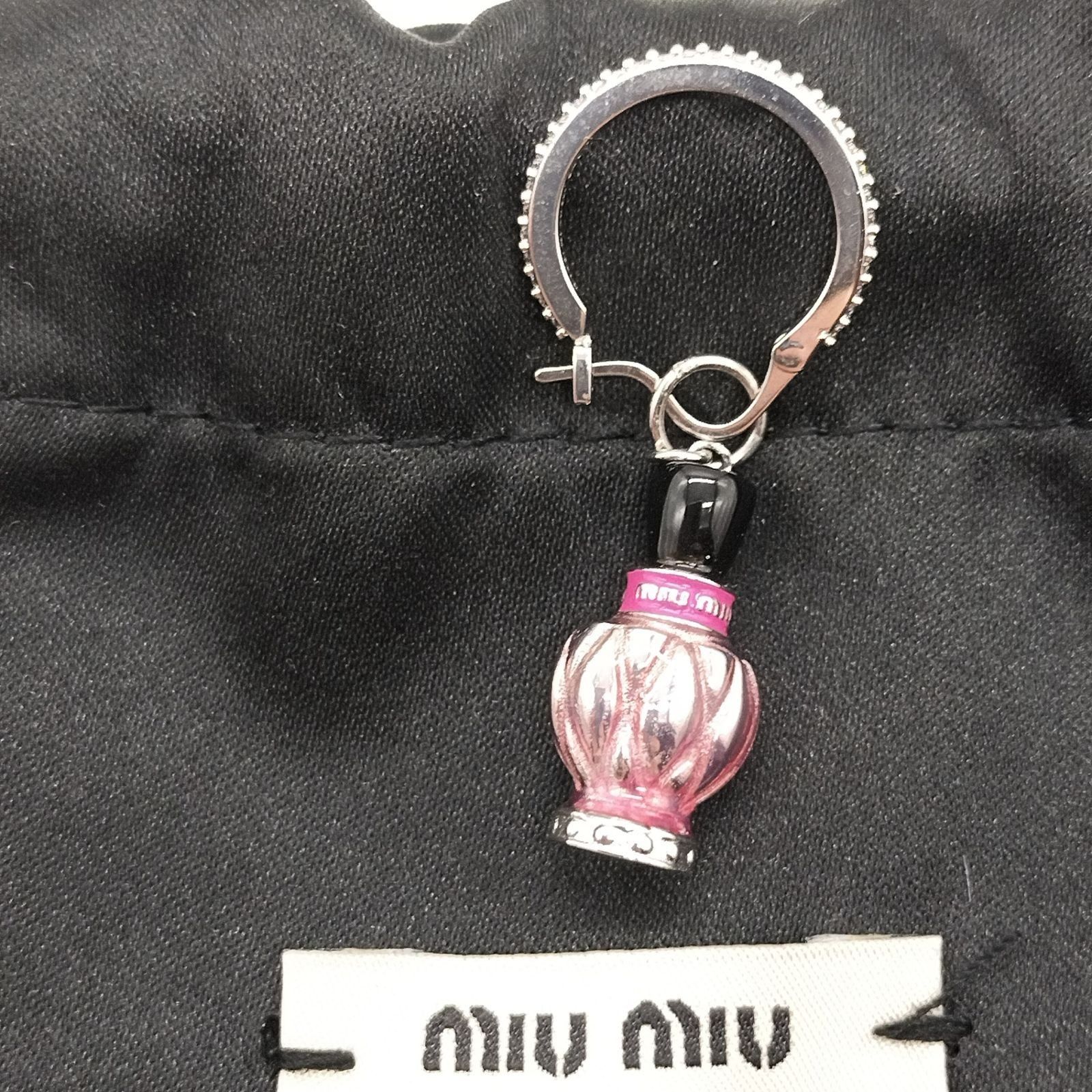 ピアス