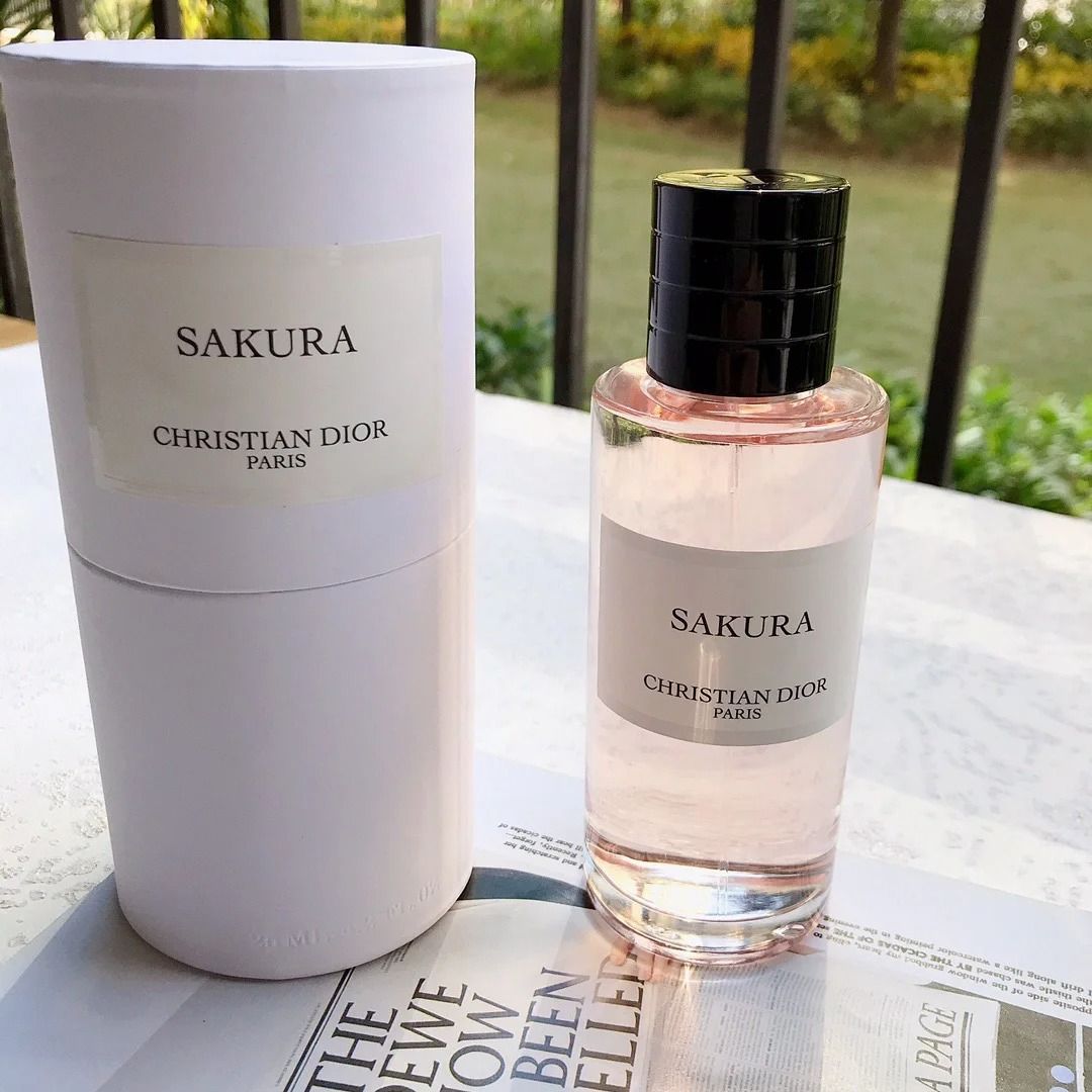 メゾンクリスチャンディオールサクラ香水125ml