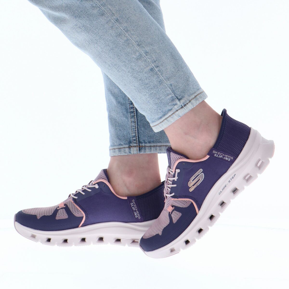 SKECHERS グライドステップ