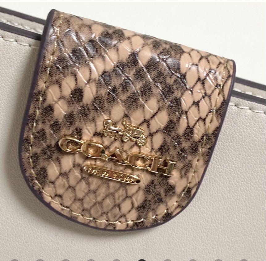 新入荷】【大人気】COACH ラグジュアリー カラーブロック スネーク