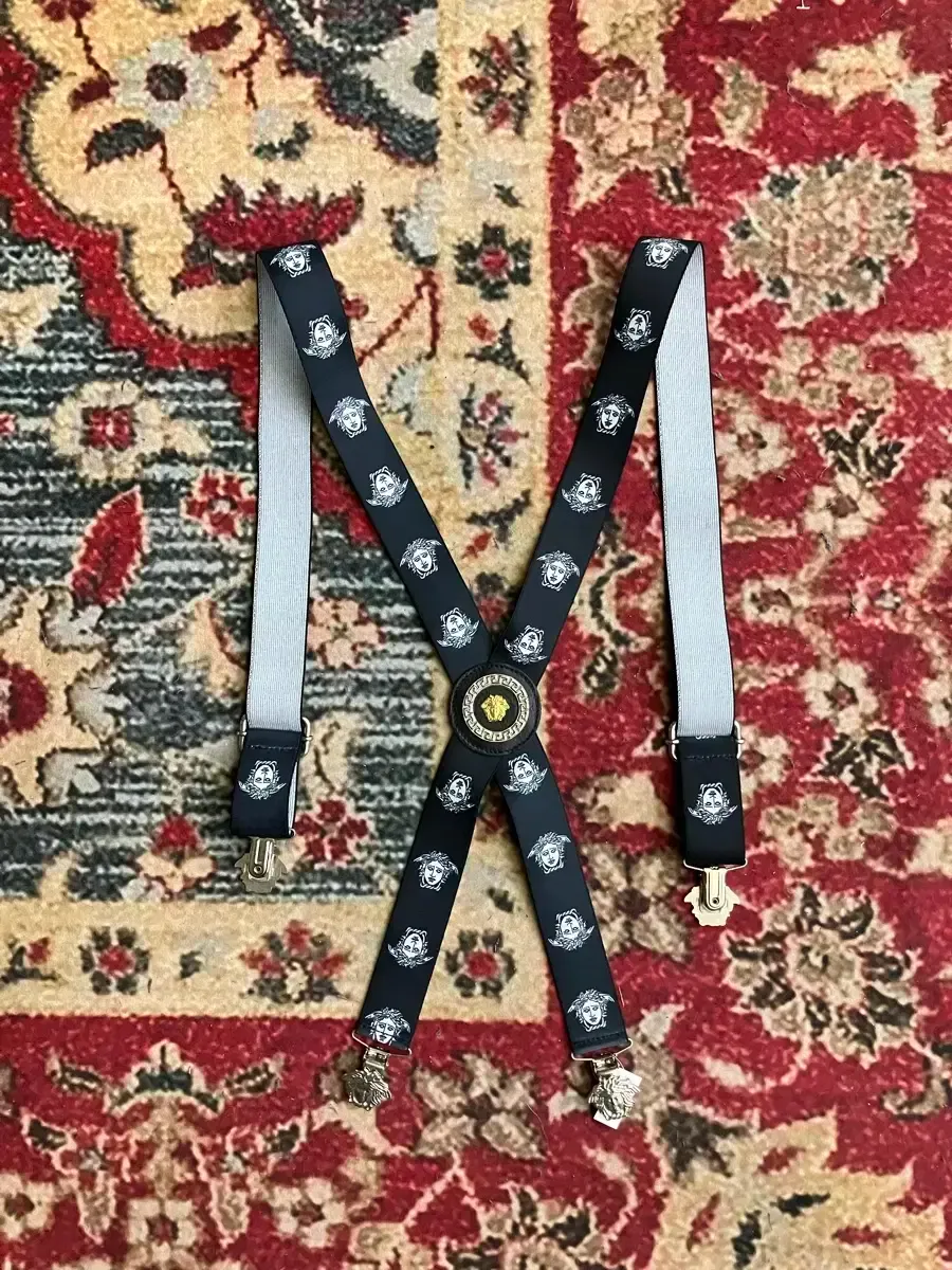 2026年最新】versace サスペンダーの人気アイテム - メルカリ