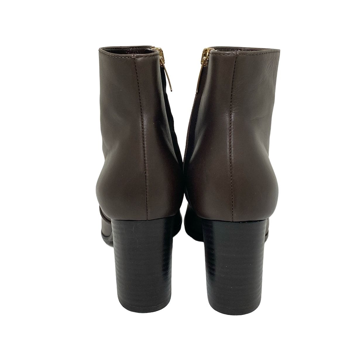 - ダークブラウン