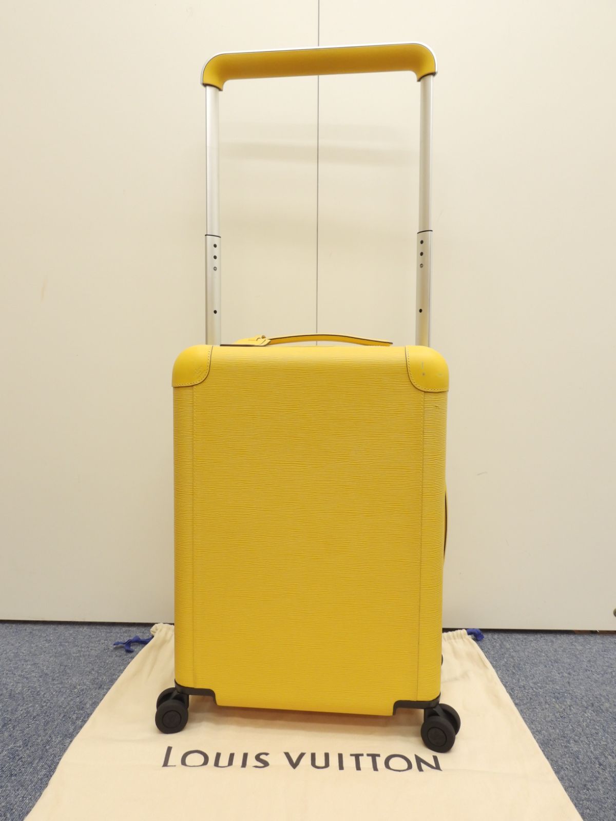 ルイヴィトン ホライゾン55 エピ 黄 四輪キャリーバッグ トロリーバッグ BA4136
