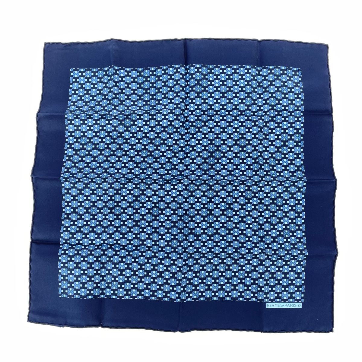 美品 HERMES エルメス プチカレ ポケットチーフ ネイビー シルク100