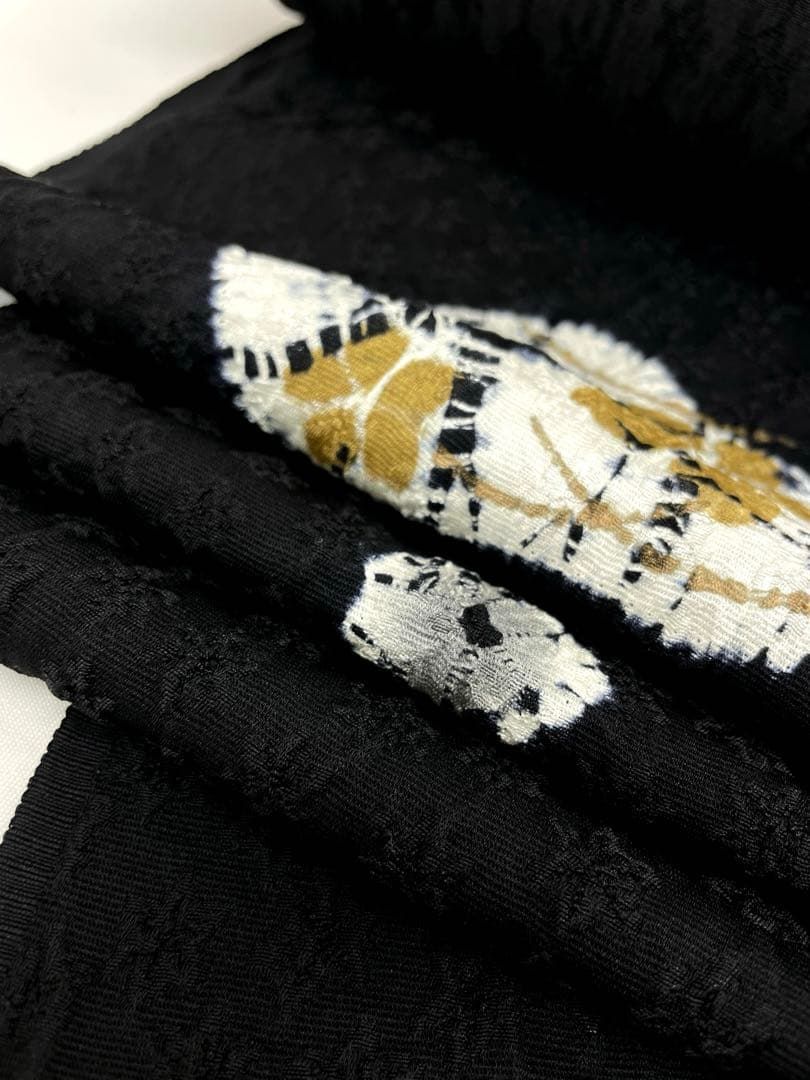 小紋 ふくれ織 紋意匠 絞り 黒地 正絹 反物 - メルカリ