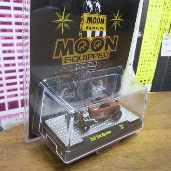 M2 MACHINES 1:64 MOON EQUIPPED 1932 Ford Roadster 【ムーンアイズ