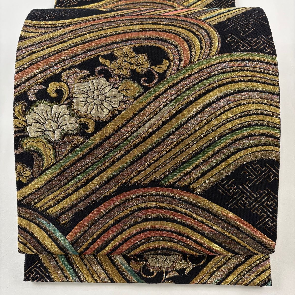 袋帯 美品 秀品 草花 波 金糸 箔 黒 六通 正絹 【中古】 - メルカリ