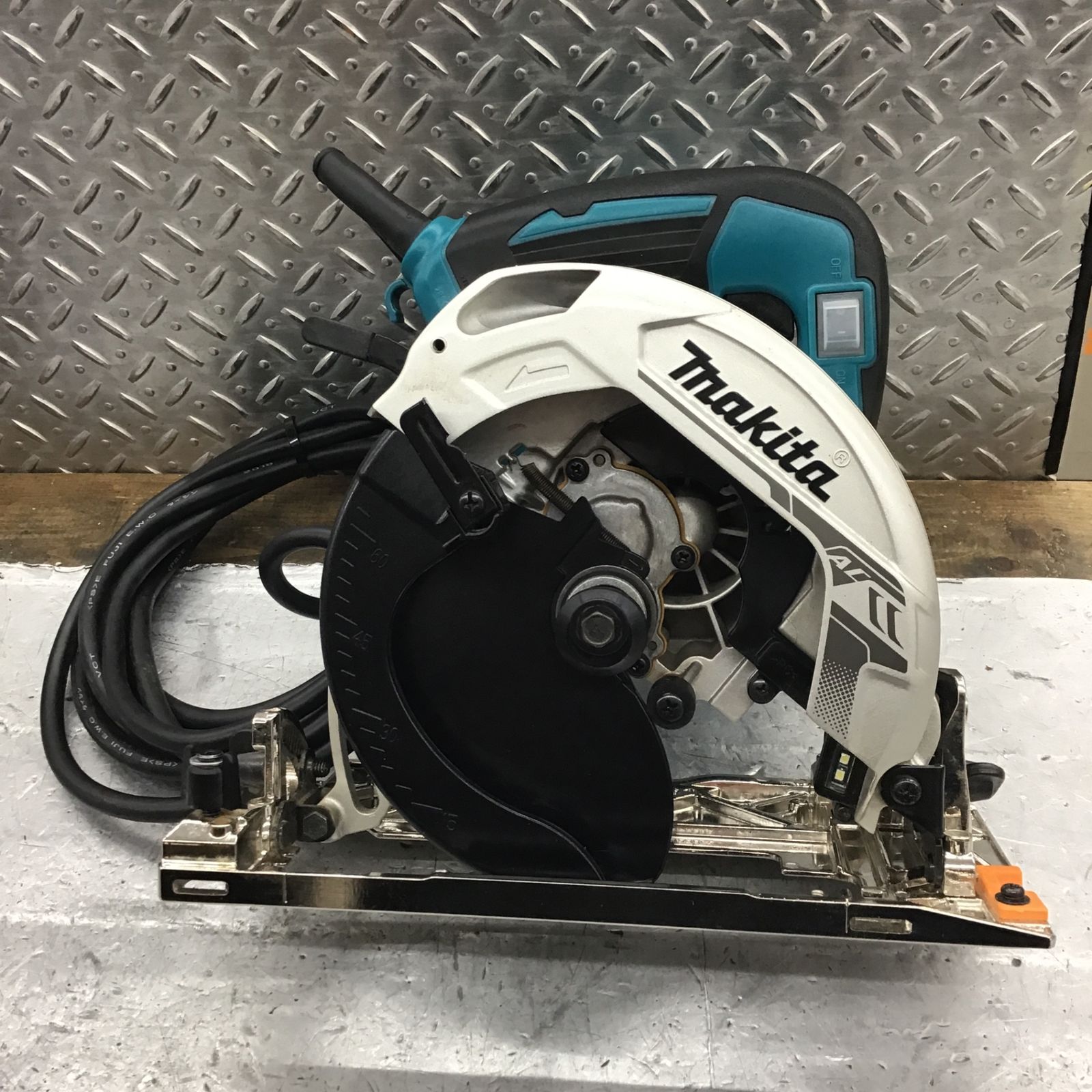 ☆マキタ(makita) 電気マルノコ HS6301【所沢店】 - メルカリ